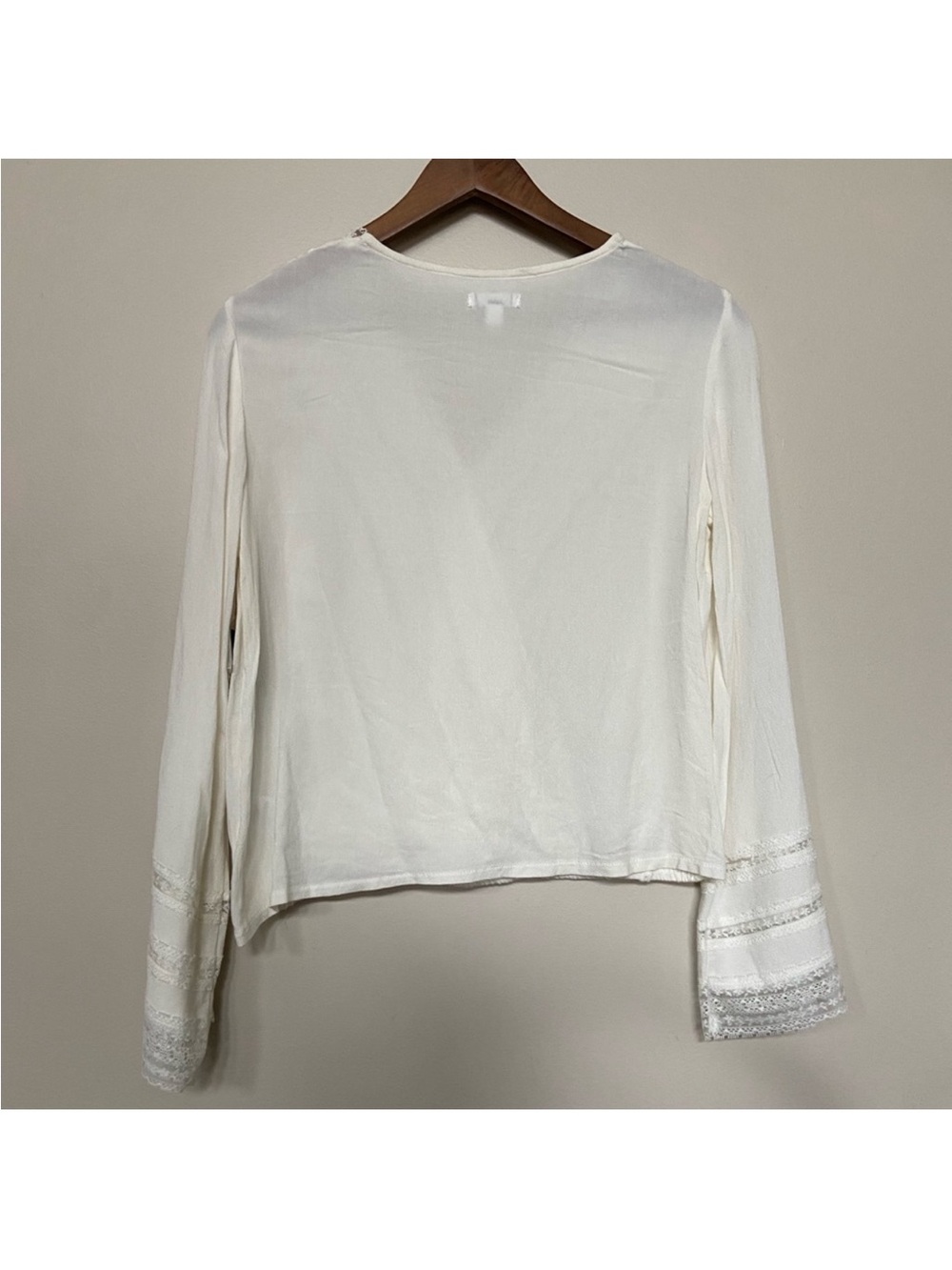 ☀️ Ardene ☀️ cream coloured lace blouse - Picture 2 of 7